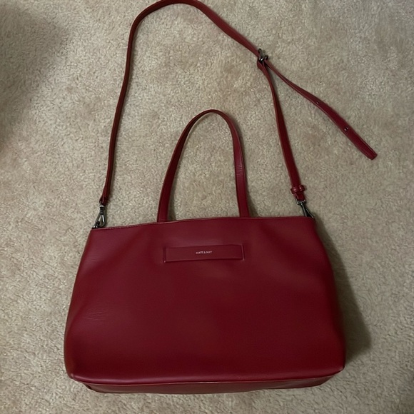 Matt and nat tote/crossbody - Picture 1 of 10
